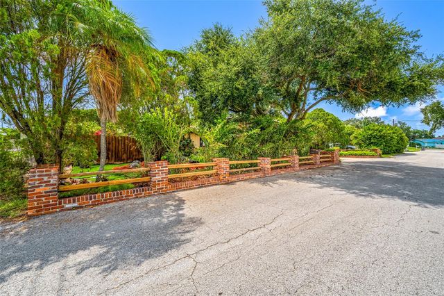 1488 LACONIA DRIVE E, Clearwater, FL 33764