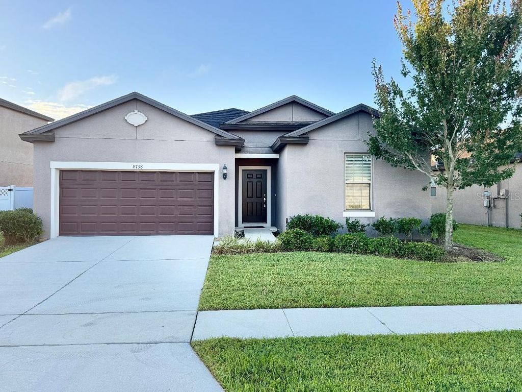 8738 HINSDALE HEIGHTS DRIVE, Polk City, FL 33868