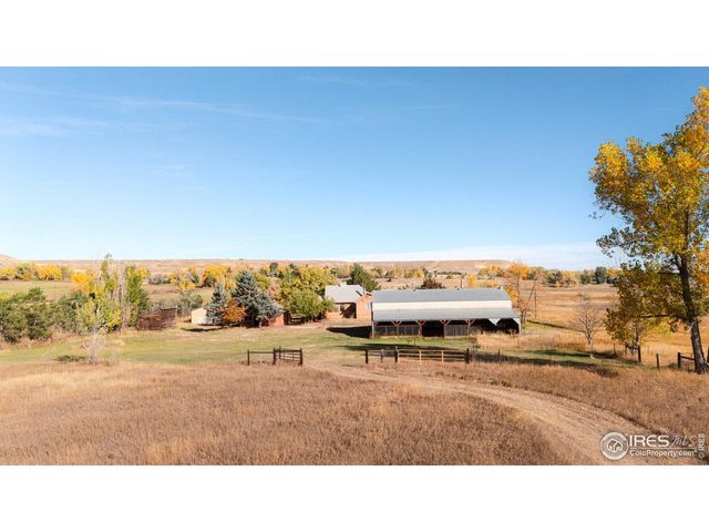 5196 Oxford Rd, Longmont, CO 80503