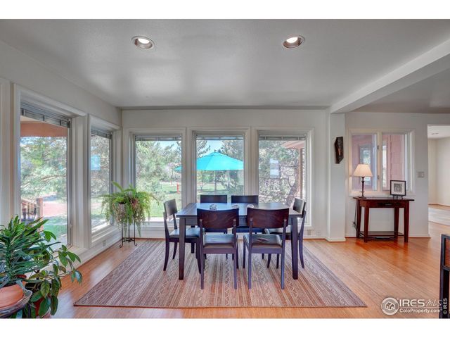 5196 Oxford Rd, Longmont, CO 80503