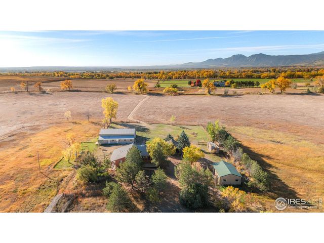 5196 Oxford Rd, Longmont, CO 80503