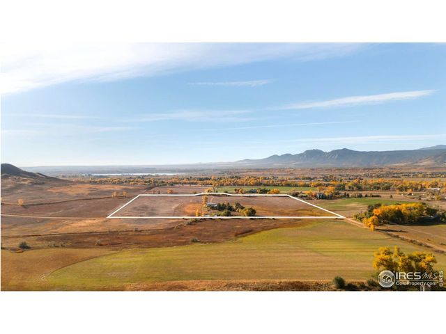 5196 Oxford Rd, Longmont, CO 80503
