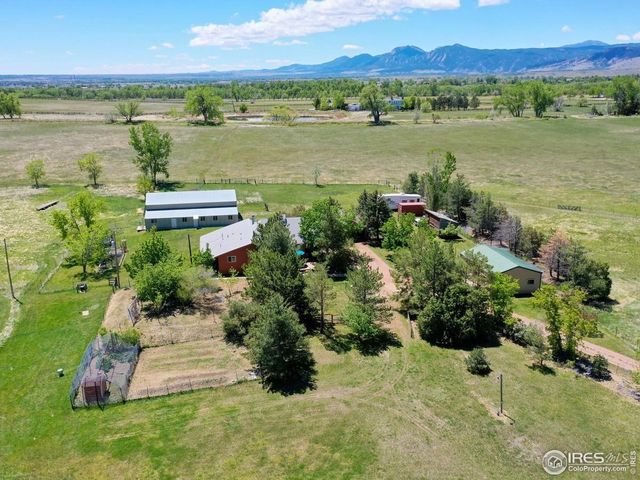 5196 Oxford Rd, Longmont, CO 80503