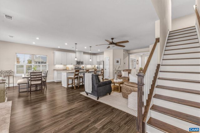 360 WINDING RD, Keswick, VA 22947