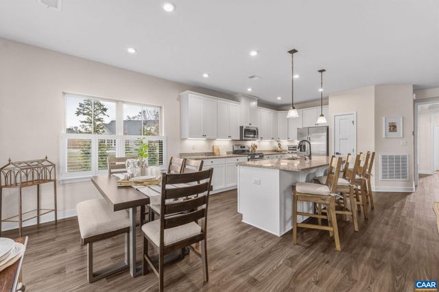 360 WINDING RD, Keswick, VA 22947