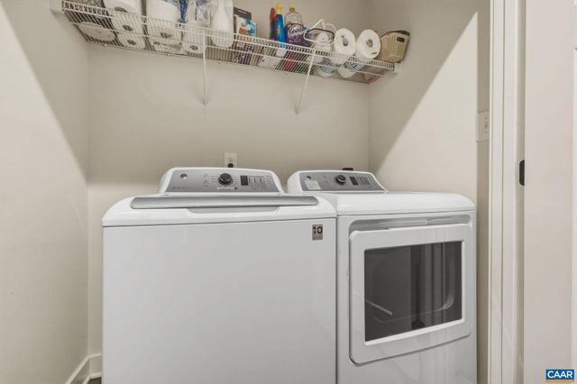 360 WINDING RD, Keswick, VA 22947