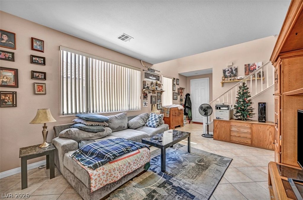 8438 Regal Hills Court, Las Vegas, NV 89117 — photo 3