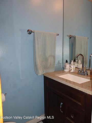 12 Kline Street, Hudson, NY 12534