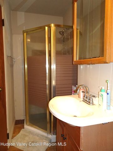 12 Kline Street, Hudson, NY 12534