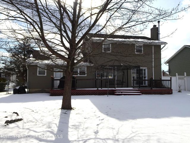 12 Kline Street, Hudson, NY 12534