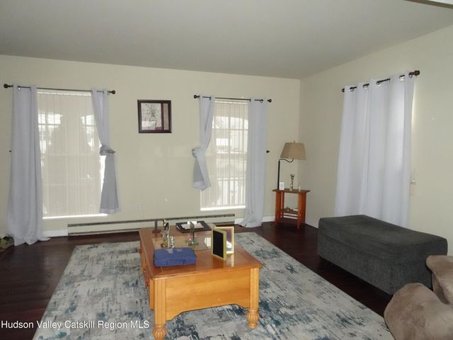 12 Kline Street, Hudson, NY 12534