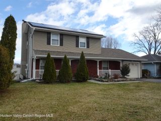 12 Kline Street, Hudson, NY 12534