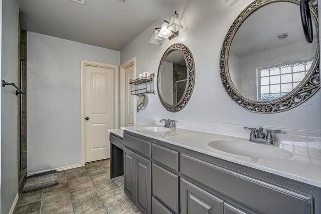 7121 Cherokee Court, Warr Acres, OK 73132