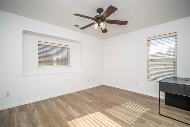 7121 Cherokee Court, Warr Acres, OK 73132