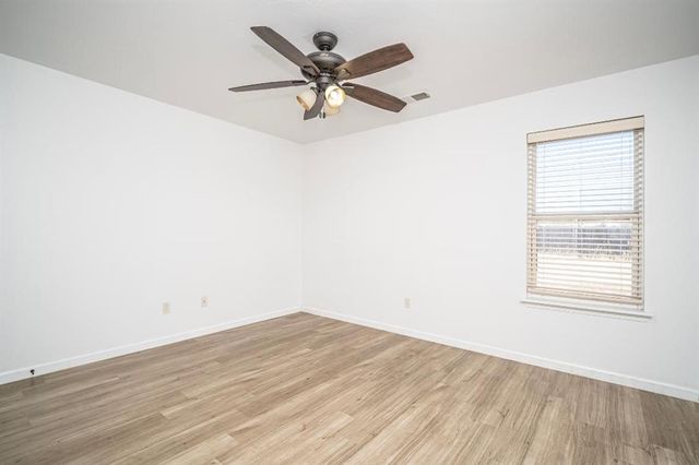 7121 Cherokee Court, Warr Acres, OK 73132