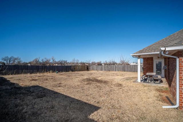 7121 Cherokee Court, Warr Acres, OK 73132