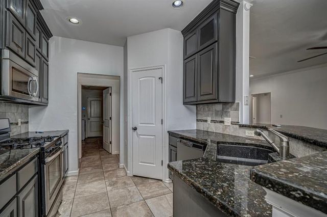 7121 Cherokee Court, Warr Acres, OK 73132