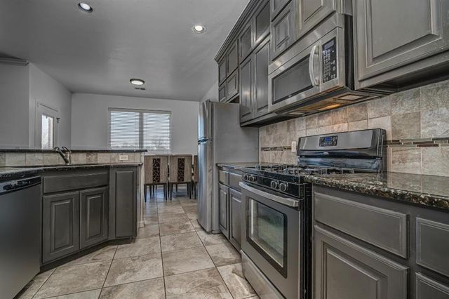7121 Cherokee Court, Warr Acres, OK 73132