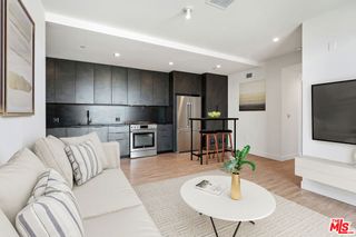 3667 Keystone Avenue 325, Los Angeles, CA 90034