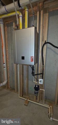 5234 HELTON DR, Sykesville, MD 21784