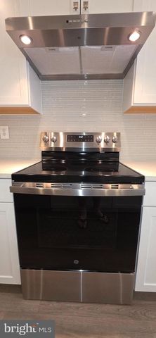 5234 HELTON DR, Sykesville, MD 21784