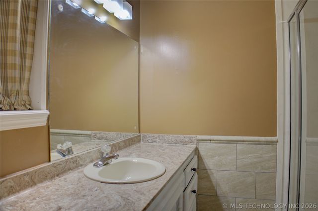 4739 S Lakewood Avenue, Tulsa, OK 74135