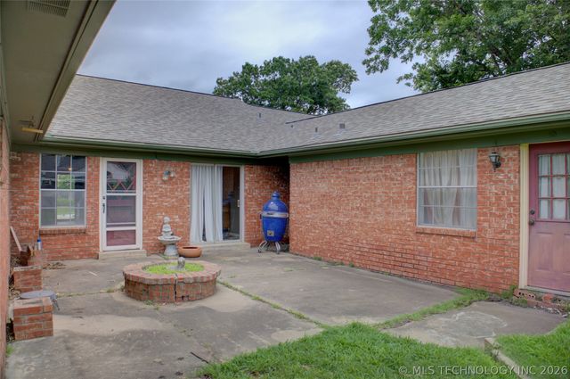 4739 S Lakewood Avenue, Tulsa, OK 74135