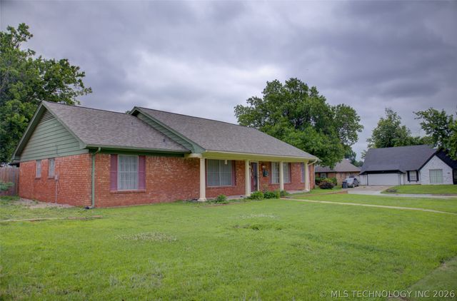 4739 S Lakewood Avenue, Tulsa, OK 74135