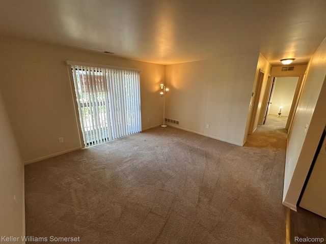 34653 Clarkson Drive E 70, Fraser, MI 48026