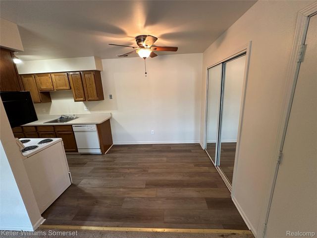 34653 Clarkson Drive E 70, Fraser, MI 48026