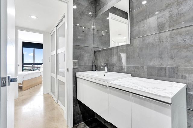 19101 NE 36th Court 1709, Aventura, FL 33180