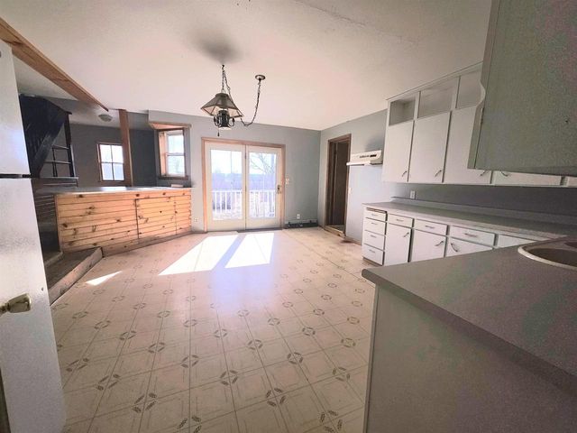 215 E Logan Street, Tomah, WI 54660