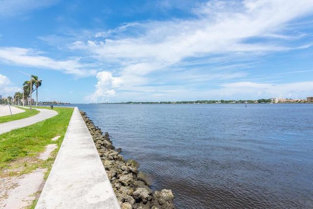 917 N Flagler Drive 102, West Palm Beach, FL 33401