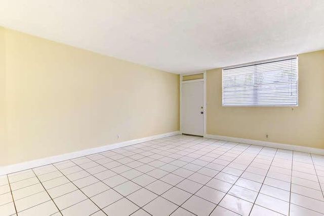 917 N Flagler Drive 102, West Palm Beach, FL 33401