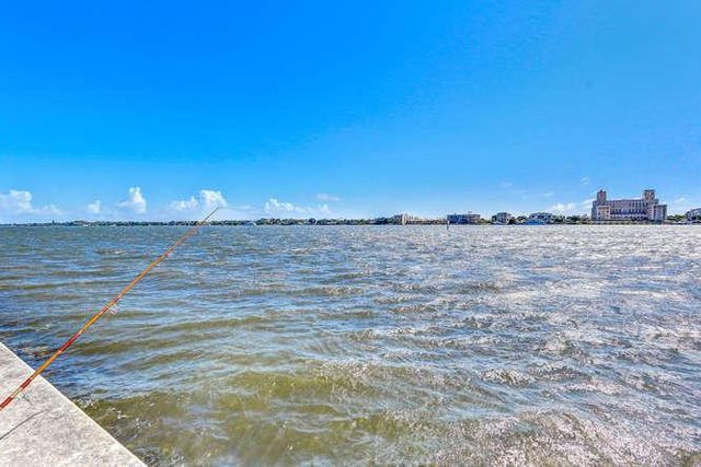 917 N Flagler Drive 102, West Palm Beach, FL 33401