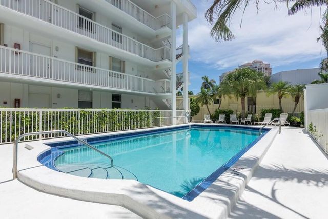 917 N Flagler Drive 102, West Palm Beach, FL 33401