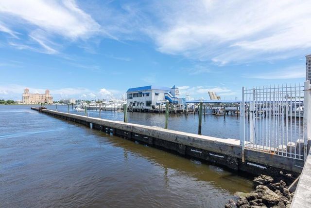 917 N Flagler Drive 102, West Palm Beach, FL 33401