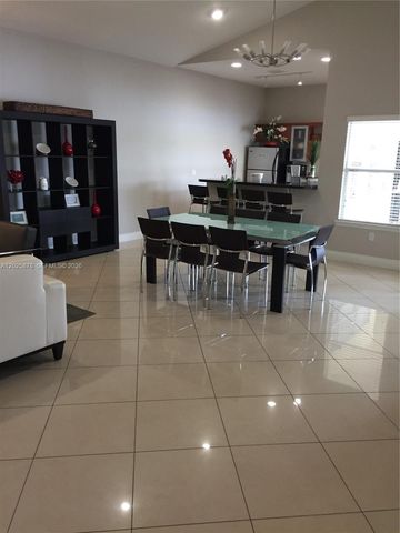 12870 Vista Isles Drive 517, Plantation, FL 33325