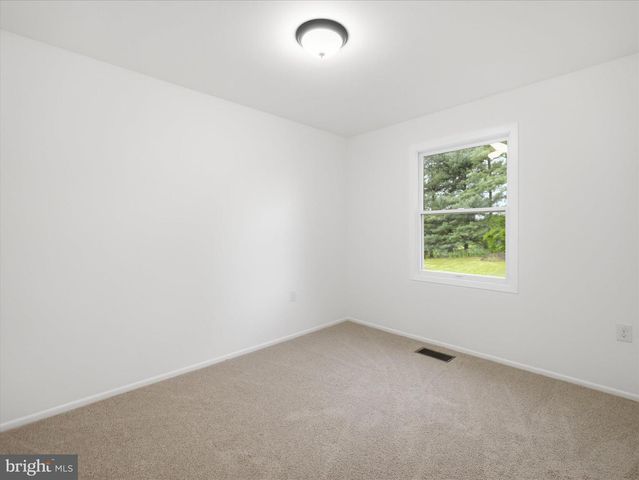 13020 RESH RD, Hagerstown, MD 21740