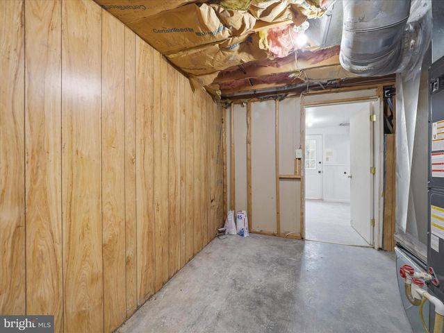 13020 RESH RD, Hagerstown, MD 21740