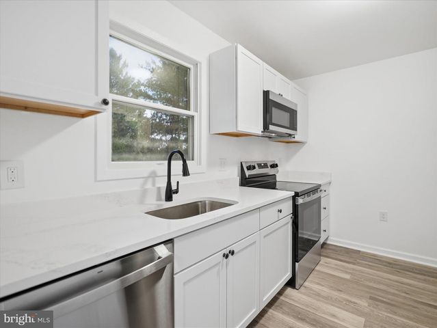 13020 RESH RD, Hagerstown, MD 21740