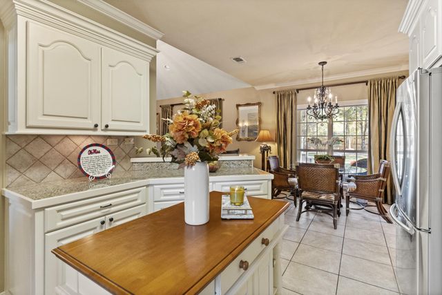 30 Ridgeside, Hattiesburg, MS 39402