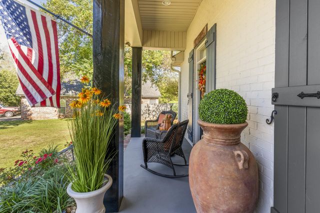 30 Ridgeside, Hattiesburg, MS 39402