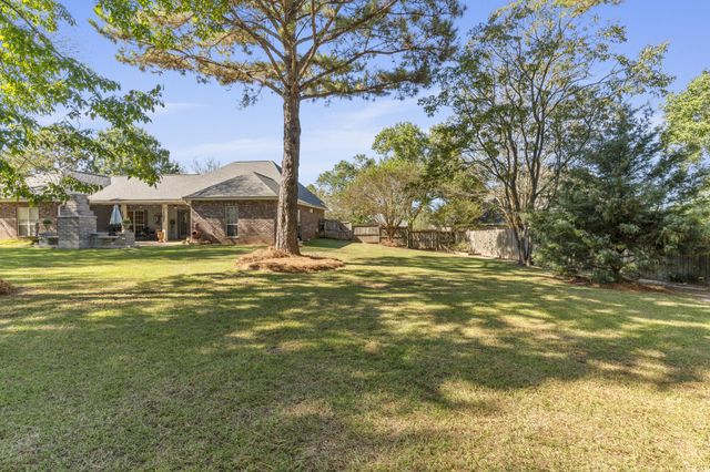 30 Ridgeside, Hattiesburg, MS 39402