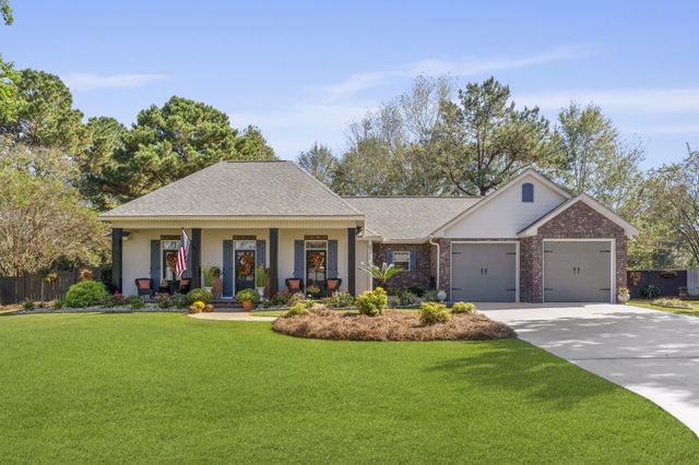 30 Ridgeside, Hattiesburg, MS 39402