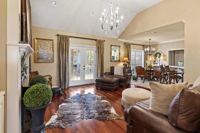 30 Ridgeside, Hattiesburg, MS 39402