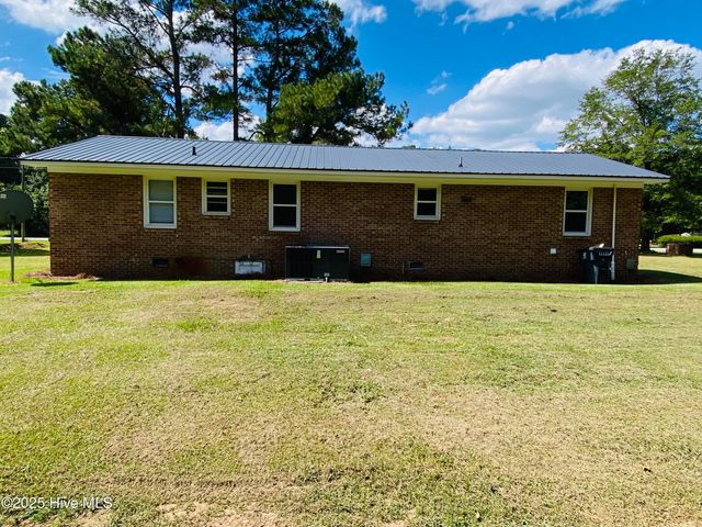 1924 Millie Christine Road, Whiteville, NC 28472