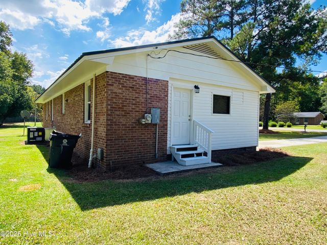 1924 Millie Christine Road, Whiteville, NC 28472