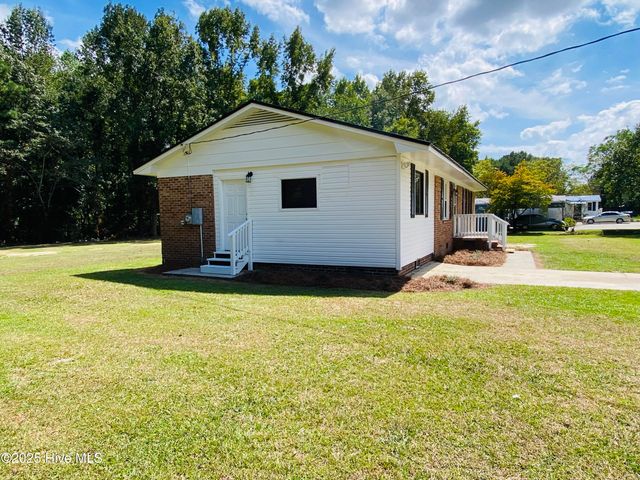 1924 Millie Christine Road, Whiteville, NC 28472