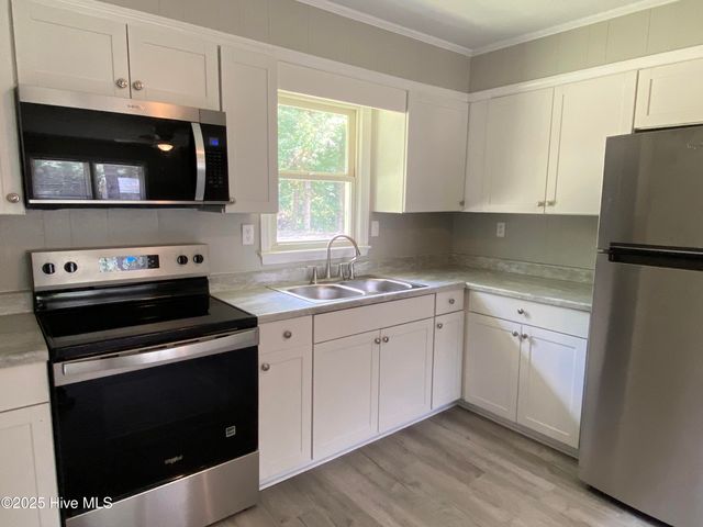 1924 Millie Christine Road, Whiteville, NC 28472